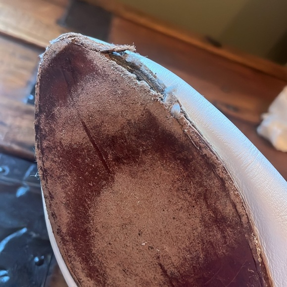 Bronze Age pointed leather white slides size 7 - 7.5 - Picture 3 of 8